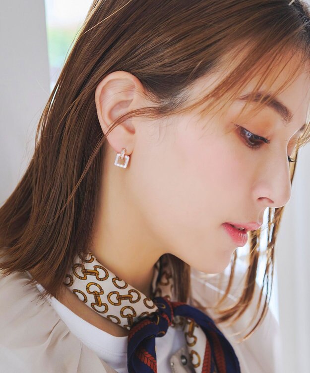 Tiaclasse 【金属アレルギー対応】スクエアシェルピアス ピンクゴールド