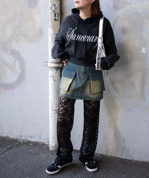 WEGO エンジェルプリントショートプルパーカー ブラック