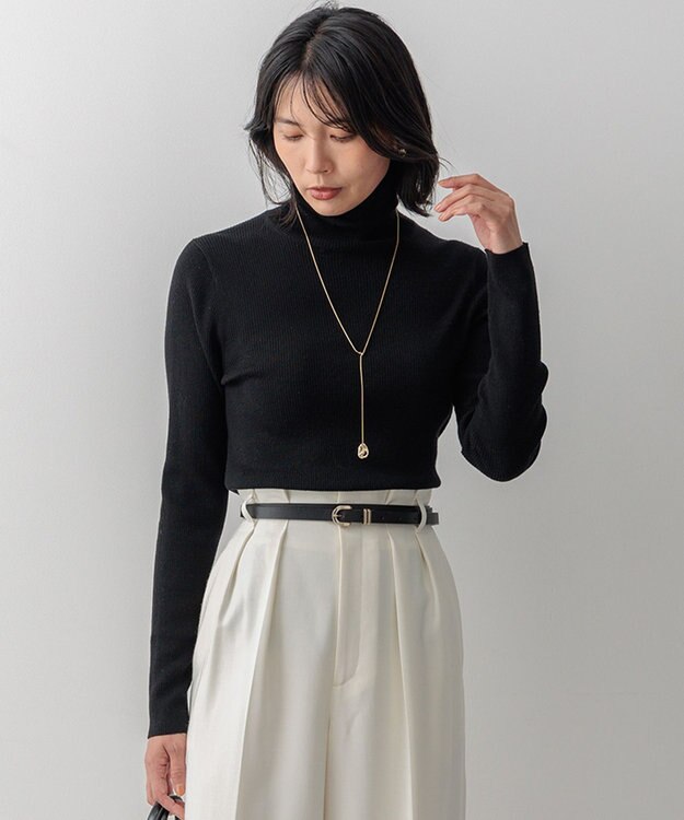 23区 【Oggi1月号/CLASSY.11月号掲載】ウーステッドウール リブタートルネック ニット ブラック系