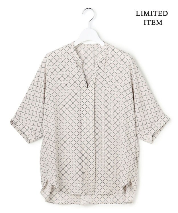 ICB L 【先行予約・WEB限定】BackSatinAmunzen 5分袖キーネックブラウス トープ×スクエアビット柄