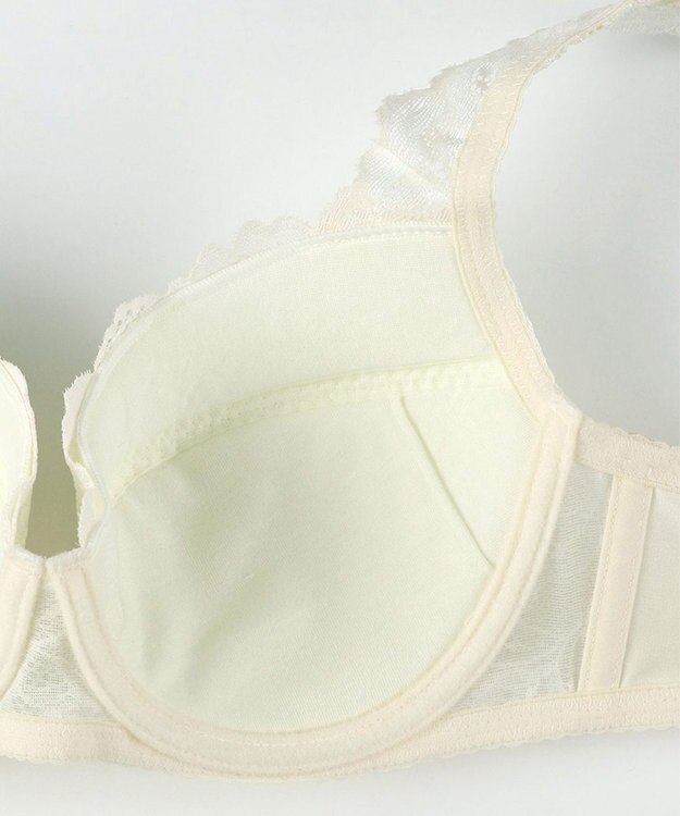 Wing ブラジャー Wing Lesiage 包みこむようなフィット感 安定感のあるつけごこち 肩にくいこみにくい ブラ PB3010 ウイング／ワコール クリーム