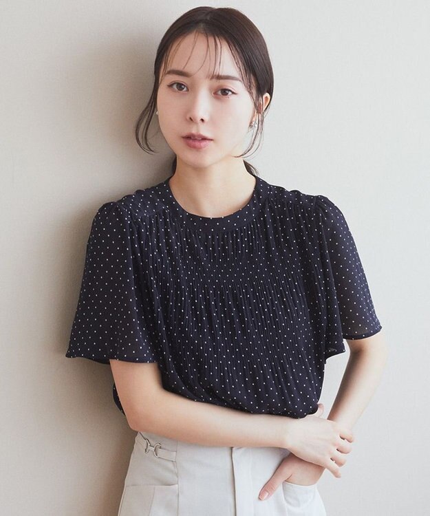 earth music&ecology マジョリカプリーツ半袖ブラウス Dot Navy