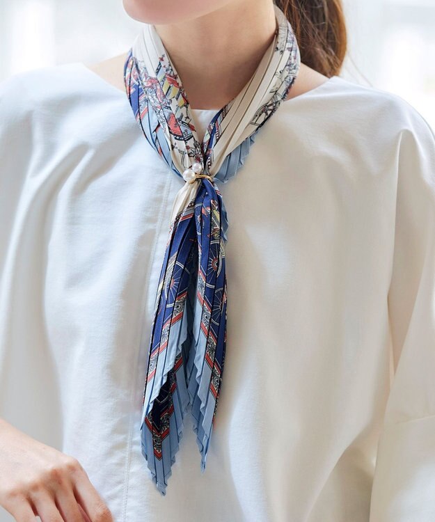 Tiaclasse プリーツスカーフ ネイビー