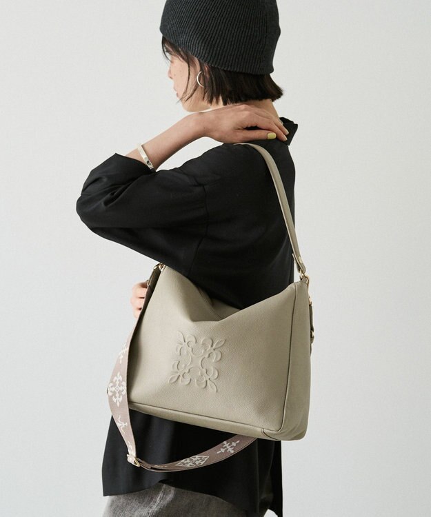 russet エンボスモノグラム2WAYショルダーバッグ(CE-1692) GrayBeige