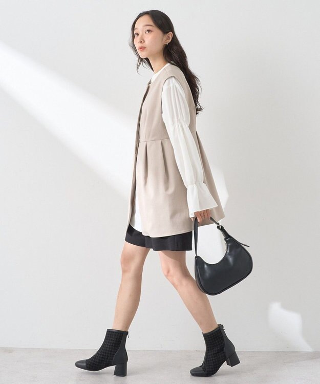 earth music&ecology ペプラムタックジレ Beige