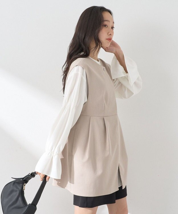 earth music&ecology ペプラムタックジレ Beige