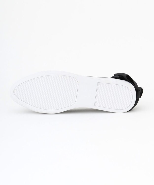 TOCCA BACK RIBBON SLIPON スニーカー ブラック×レース柄