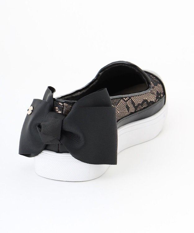 TOCCA BACK RIBBON SLIPON スニーカー ブラック×レース柄