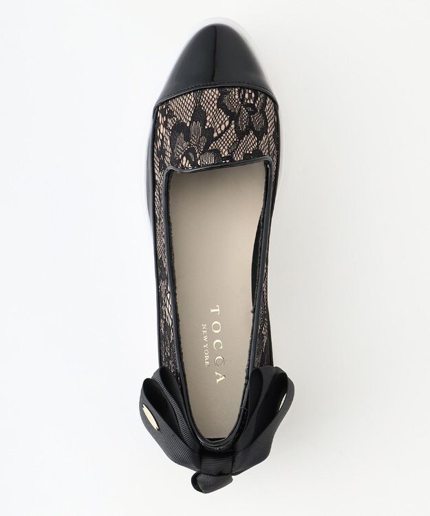 TOCCA BACK RIBBON SLIPON スニーカー ブラック×レース柄
