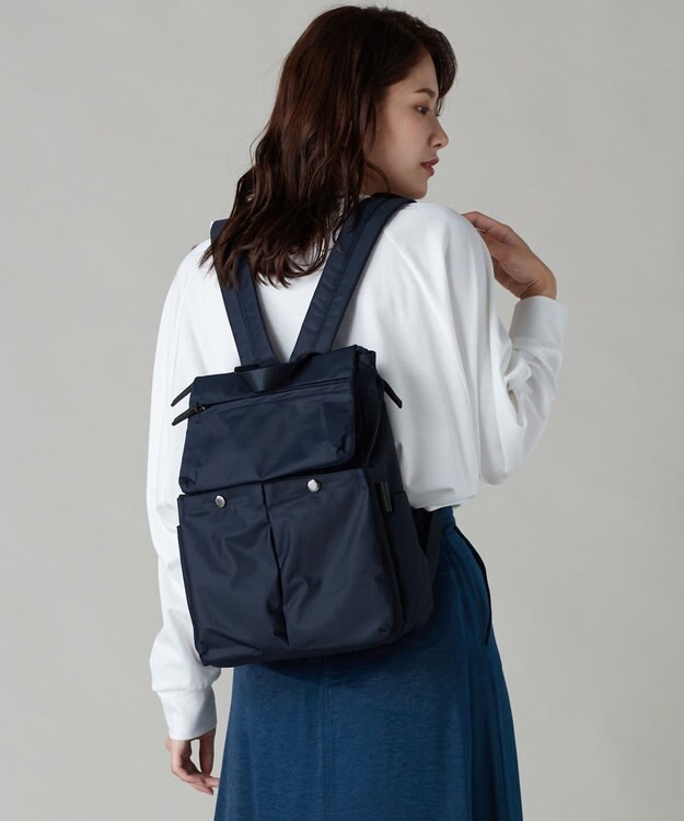Y'SACCS ダブルホックポケットリュック ネイビー