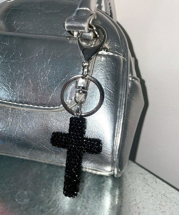 WEGO キラキラクロスキーホルダー ブラック