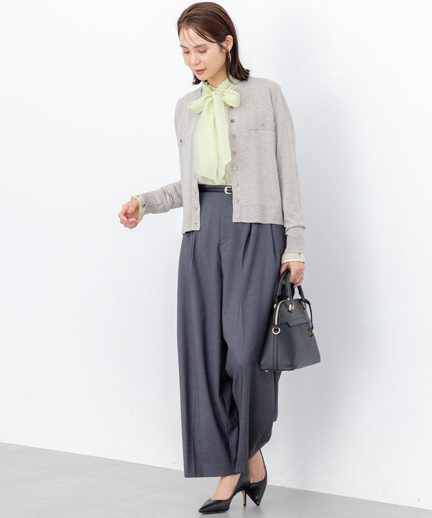 組曲 L 【WEB限定】シャイニーオーガンボウタイ付き ブラウス ライムイエロー系