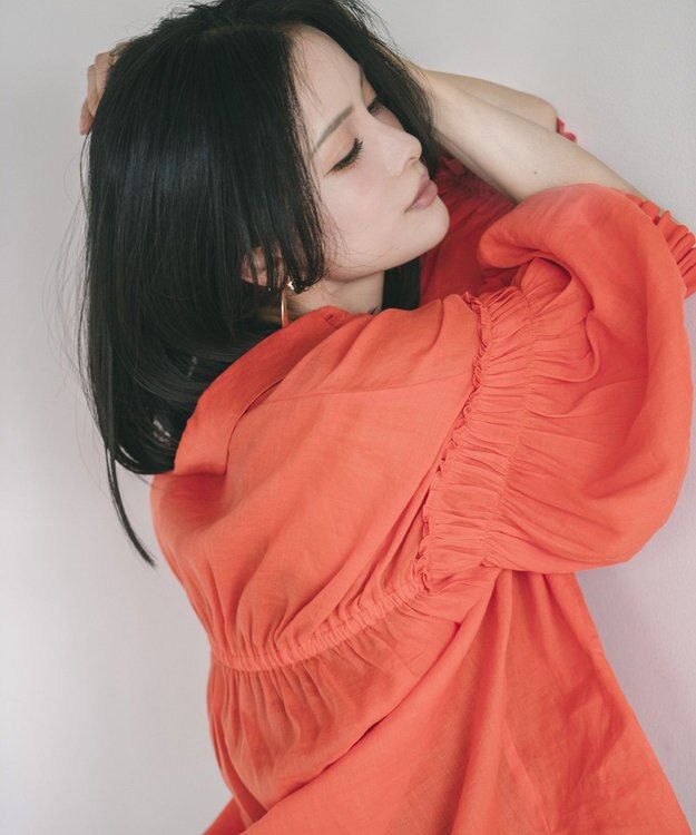 YECCA VECCA 綿麻シアーボリュームギャザーシャツ Off White
