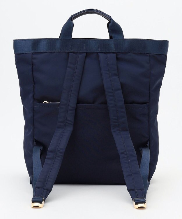 LA BAGAGERIE チャーム付き　ナイロンリュック ネイビー