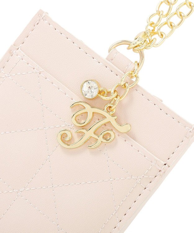 Maison de FLEUR Fチャームキルティングパスケース Pink