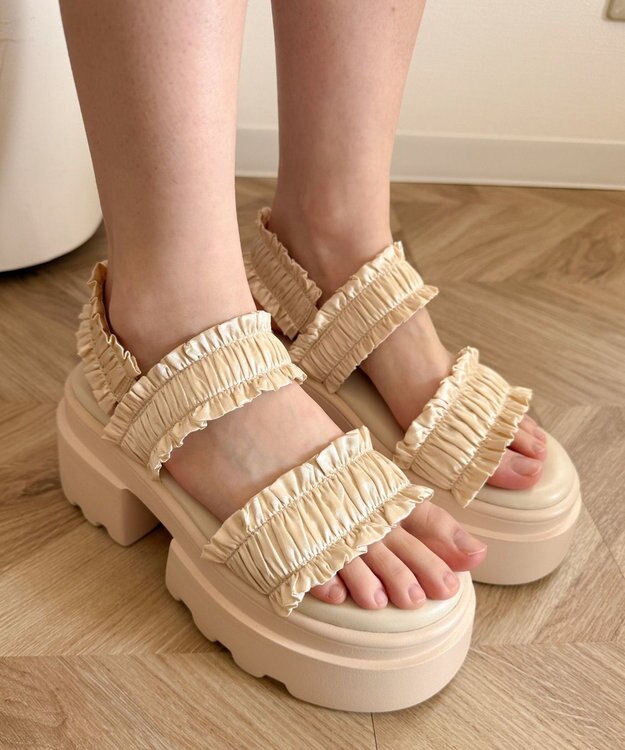 WEGO 厚底フリルギャザーサンダル オフホワイト