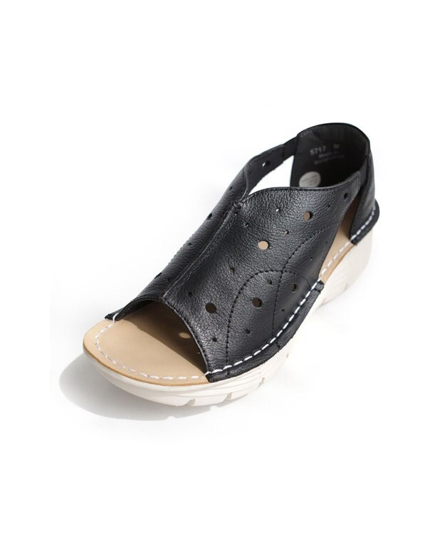 Pointer 本革 超軽量厚底パンチングサンダル ブラック