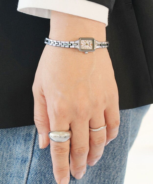 CITIZEN 【小さくて可愛い】アンティークな雰囲気 13.7mm 光発電エコ・ドライブ シルバー