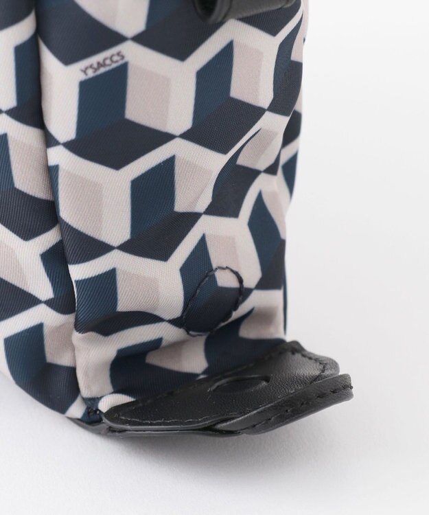 Y'SACCS キュービックモノグラム　スクエアショルダー ネイビー