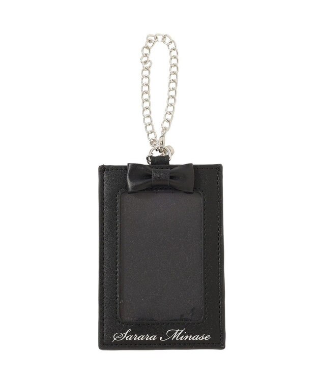 Maison de FLEUR Fチャームキルティングパスケース Black