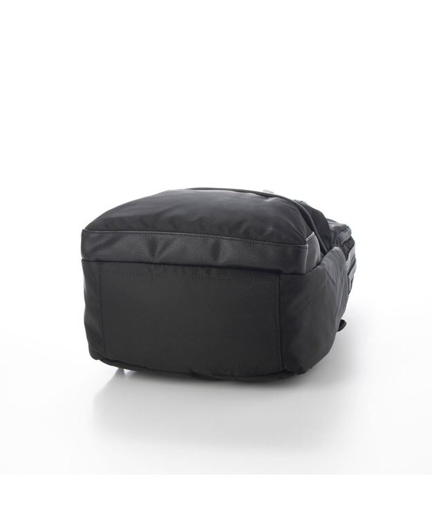 Y'SACCS ナイロンリュックサック ブラック