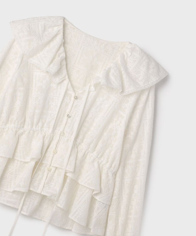 GRACE CONTINENTAL エンブロイダリーフリルブラウス ホワイト