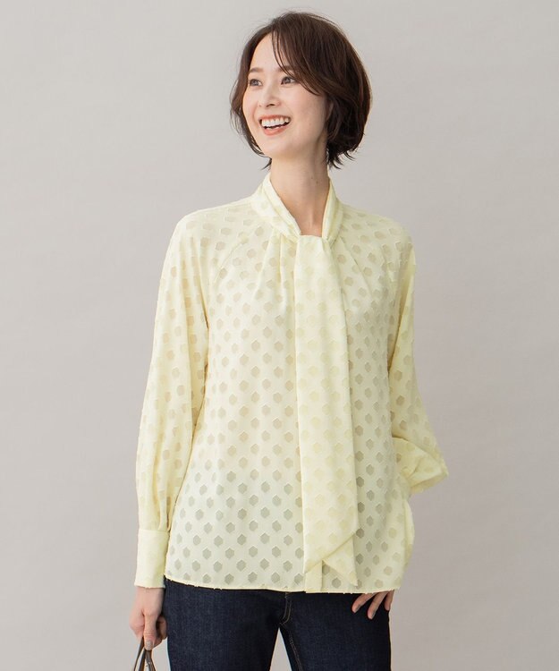 自由区 【洗える】カットジャカード ボウタイブラウス イエロー系