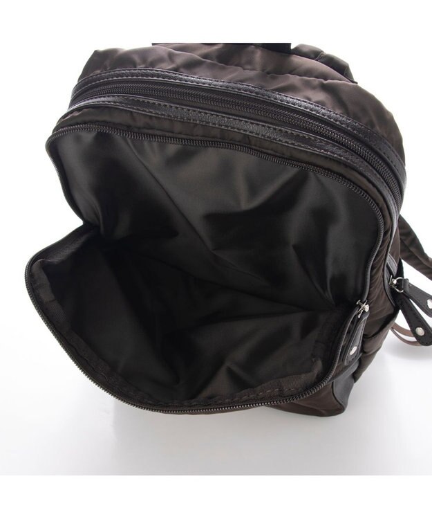 Y'SACCS ナイロンリュックサック チョコ