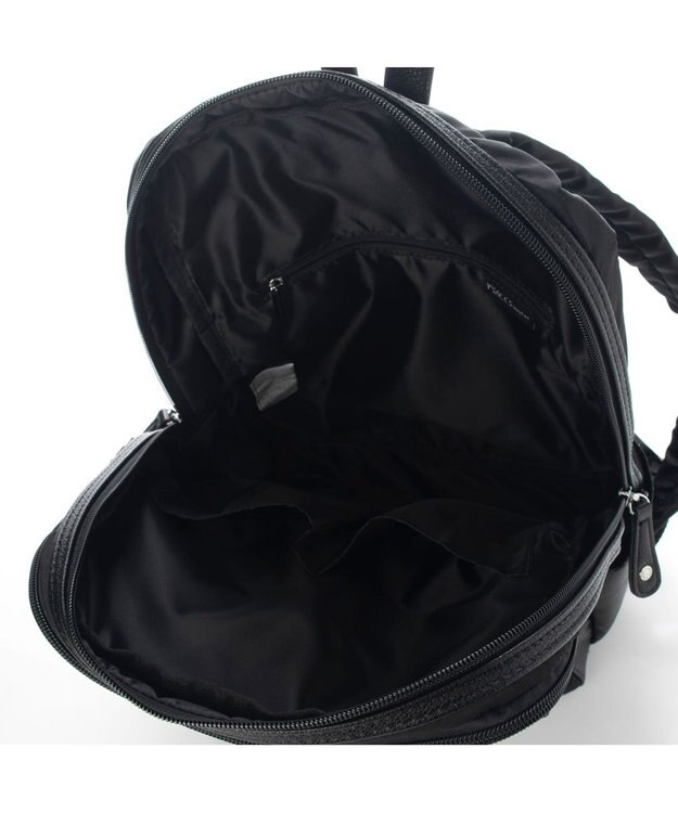 Y'SACCS ナイロンリュックサック ブラック
