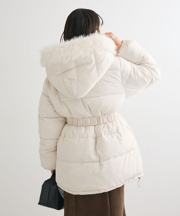 Green Parks ・ｓｗｉｎｇ　ｂｙ　ファイバーダウンベルト付コート Ivory