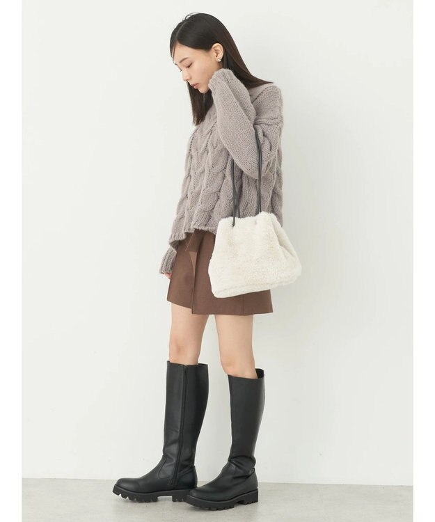 earth music&ecology ローゲージ手編み風ケーブルプルオーバー Gray Beige