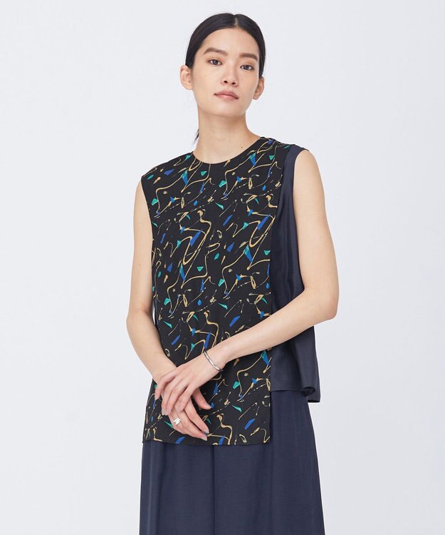 ICB 【Saki Tanakaさんコラボ】コラボプリント ノースリーブブラウス プリント×ネイビー系