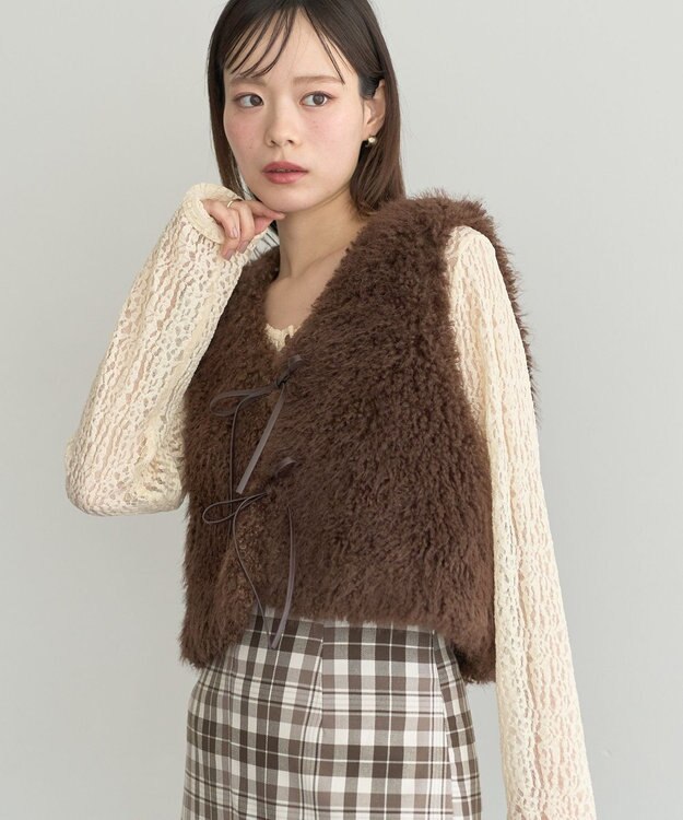 earth music&ecology フェイクファーショートジレ Brown