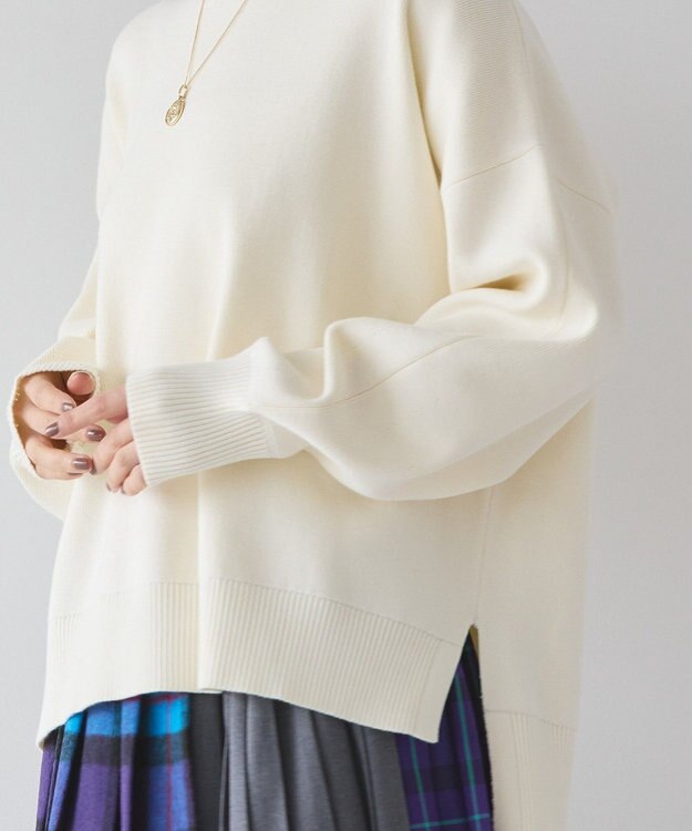 AMERICAN HOLIC 袖ボリュームサイドスリットニットプルオーバー Ivory