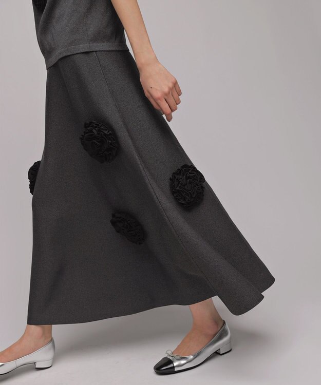 組曲 S 【組曲×setsuko sagittaire】ボンボンフラワーニット スカート グレー系