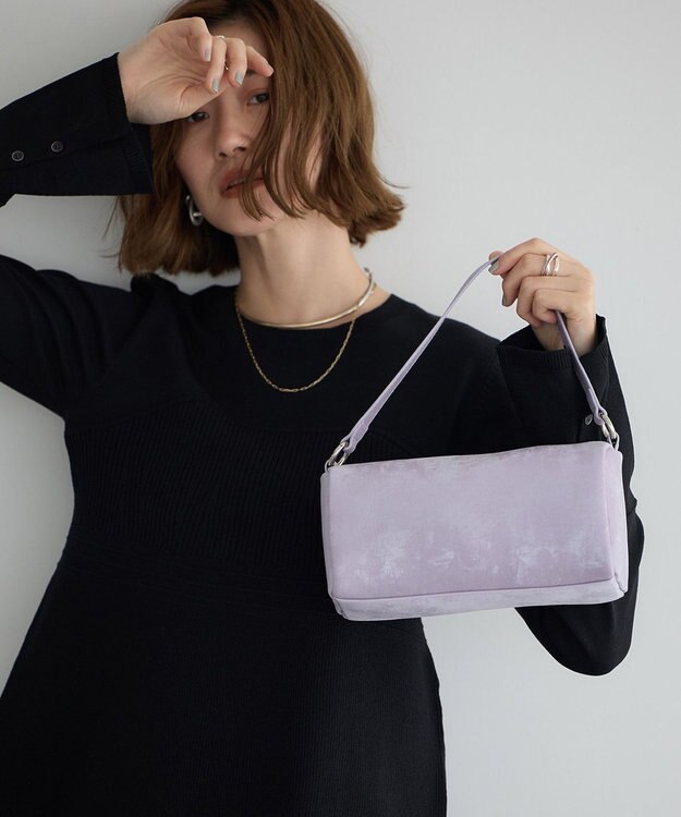 YECCA VECCA 【cache cache】シルクサテンPU筒型ショルダー Lavender