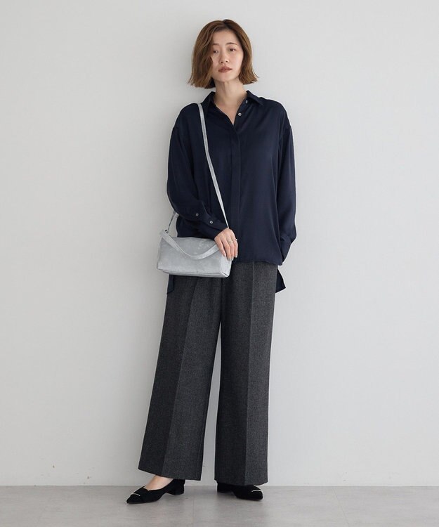 YECCA VECCA 【cache cache】シルクサテンPU筒型ショルダー Silver