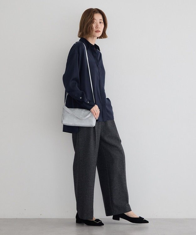 YECCA VECCA 【cache cache】シルクサテンPU筒型ショルダー Silver