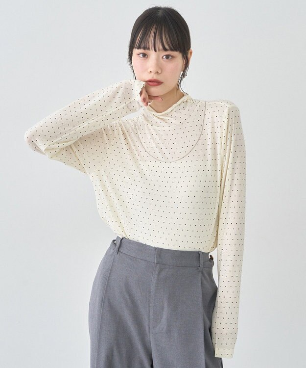 earth music&ecology 【吸湿発熱】あったかフェミニンインナー(シアーハイネック) Dot