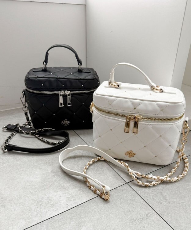 WEGO メタルパーツキルティングバニティショルダー ホワイト