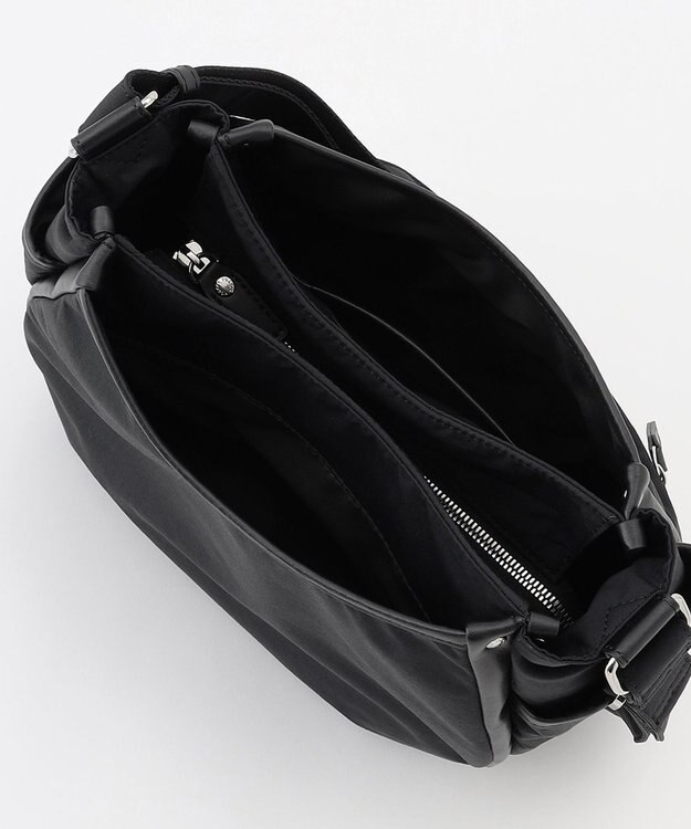 Y'SACCS 【ムック本掲載】タスランナイロンショルダーバッグ ブラック