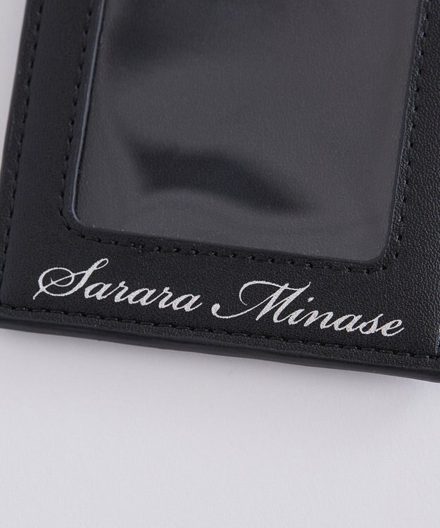 Maison de FLEUR Fチャームキルティングパスケース Black