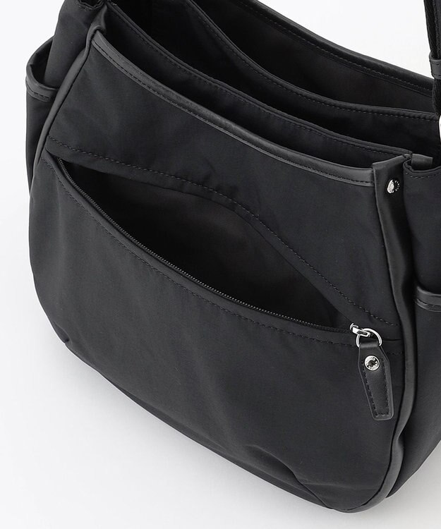 Y'SACCS 【ムック本掲載】タスランナイロンショルダーバッグ ブラック