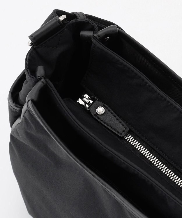 Y'SACCS 【ムック本掲載】タスランナイロンショルダーバッグ ブラック