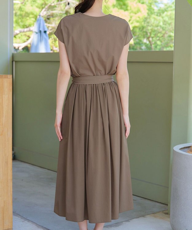 Tiaclasse 【トップス&スカートセット・洗える】ストレッチタフタセットアップ モカ