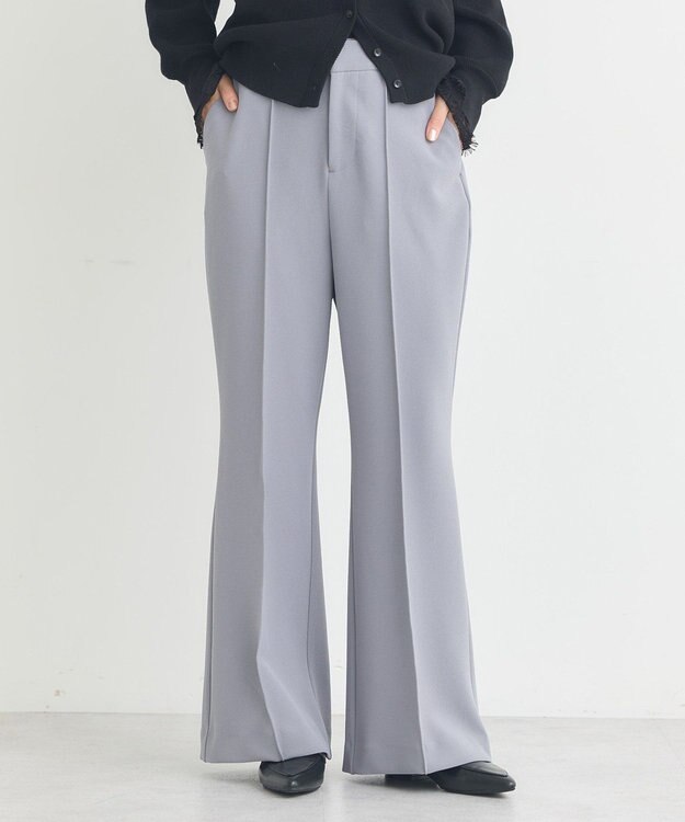 earth music&ecology センターシームフレアパンツ Gray