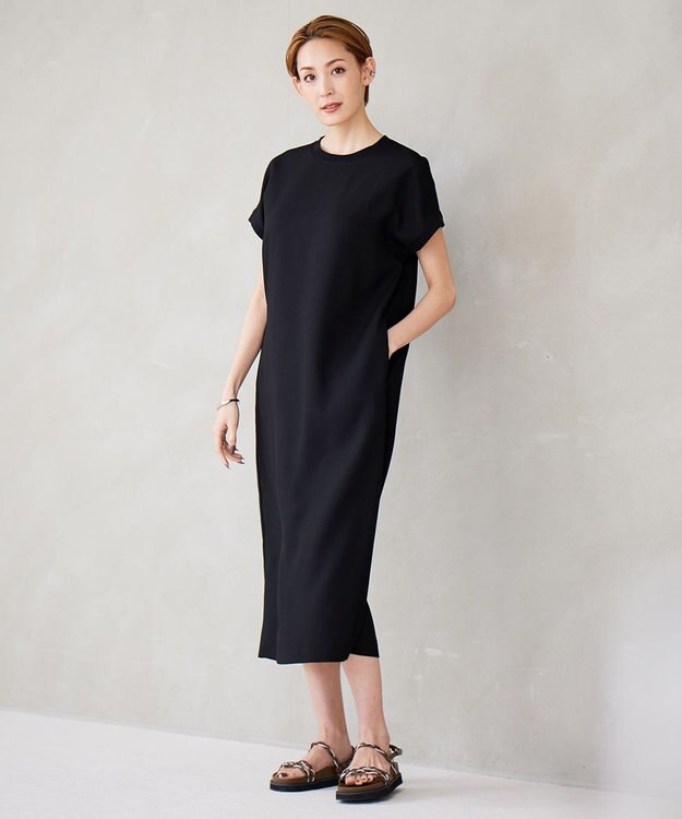 ICB 【接触冷感・UVケア・速乾・洗える】FluidBackSatin ワンピース ブラック系