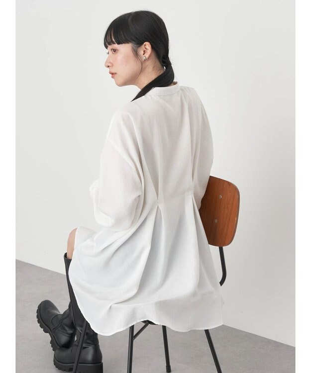 earth music&ecology バックデザインシャツ Off White