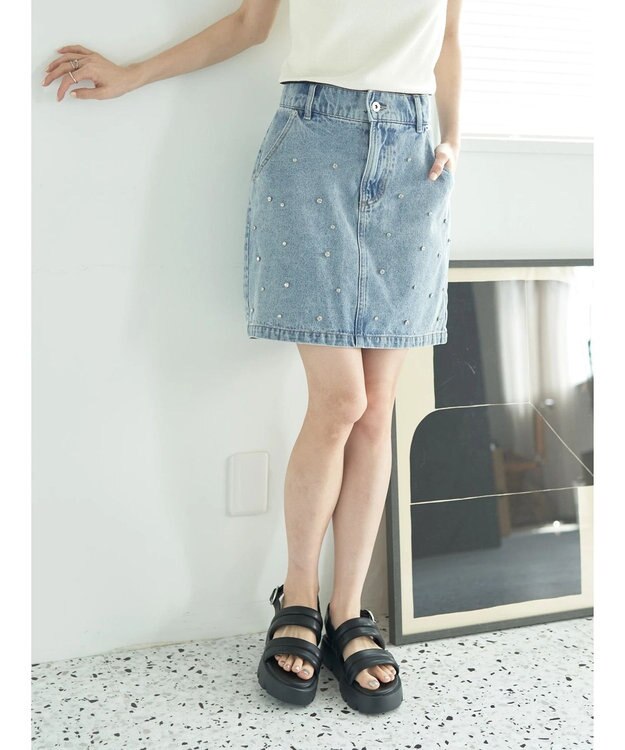 earth music&ecology ビジューデニムミニスカート Light Indigo