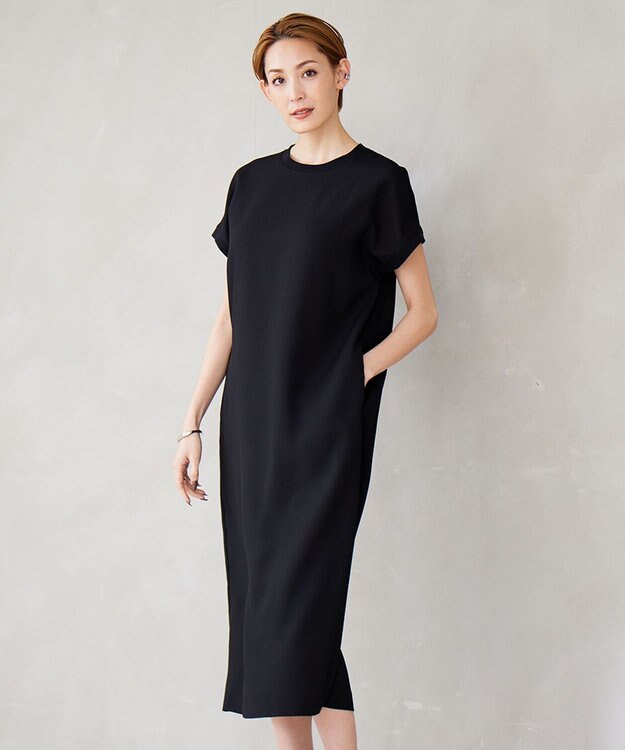 ICB 【接触冷感・UVケア・速乾・洗える】FluidBackSatin ワンピース ブラック系